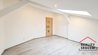 Pronájem podkrovního bytu 4+kk, 95 m2, ul. Nivnická, Ostrava - 9