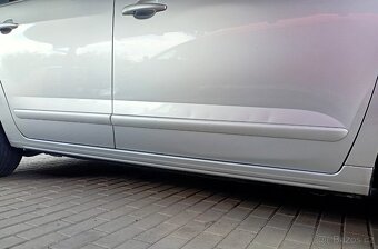 Peugeot 5008 1.6Hdi 82kw rok 10/2012 - 9
