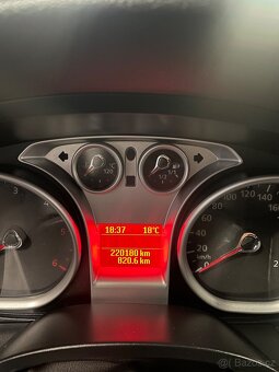 Ford Focus Kombi 2009 1.6 66kw - 9