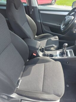Škoda Octavia III, 1.6tdi, 2016, krasny stav - 9