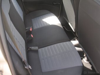 FIAT PUNTO,1.2,44KW,BENZÍN,PARKOVACÍ KAMERA,NAVIGACE - 9