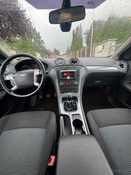 Ford Mondeo 1.6i TOP STAV - 9