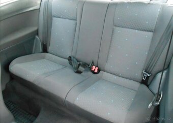 Volkswagen Polo 1,2 HTP 47 kW benzín - 9