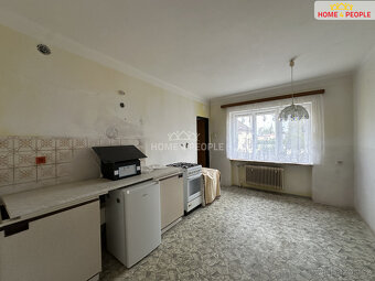 Prodej, rodinný dům, dvougenerační, 6+2, zimní zahrada, tera - 9
