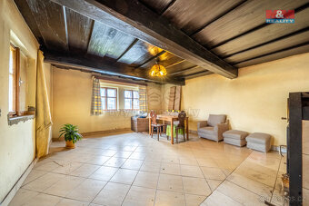 Prodej rodinného domu, 265 m², Vonoklasy, ul. Na Návsi - 9