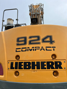 Pásové rýpadlo LIEBHERR R 924 COMPACT LITRONIC,ROK 2013 - 9