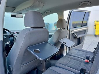 VW Touran 2009 2.0tdi DSG facelift - 9
