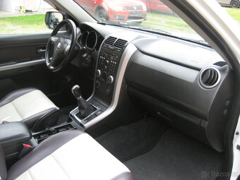 SUZUKI GRAND VITARA 2.4, 4x4, 2011 - 9