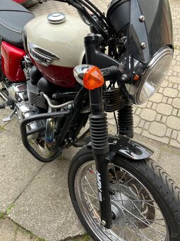 Triumph Bonneville T100 (2012) - 9
