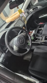 Subaru Impreza 2.0R 110 kW benzín - 9
