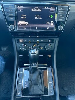 Škoda Superb 2.0 TDI  STYLE 140 kW, 4x4 - 9