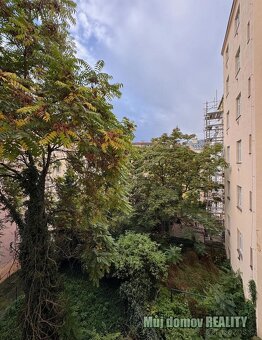 Pronájem krásného, světlého bytu 2+kk po rekonstrukci Praha - 9