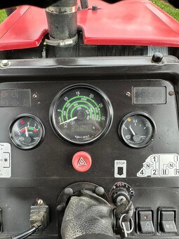 Traktor Belarus 320.4 - 9