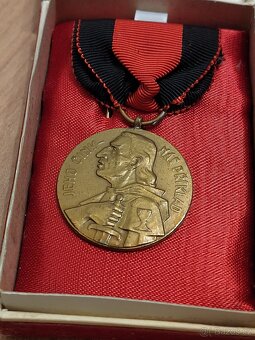 Medaile Prokopa Velkého a ČS vojsko v cizině. - 9
