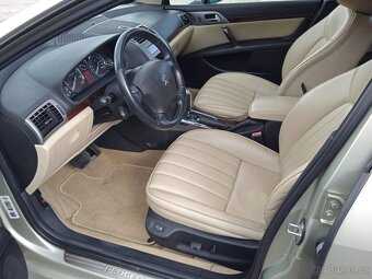 PEUGEOT 407 3.0V6 PLATINUM//155KW//XENON//KŮŽE - 9