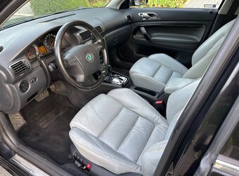 Škoda Superb 2.5 V6 edition 100 automat - 9