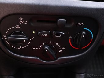 Peugeot 206 1,4 HDi 50kW CZ Klimatizace (2005) - 9