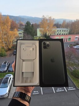 Apple iPhone 11 Pro Max 256GB Midnight green - baterie 100% - 9