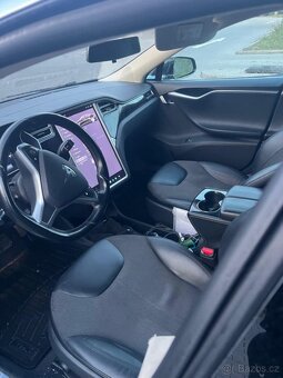 Tesla model S - 9