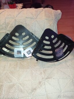 Nové rohové poličky do koupelny - 9