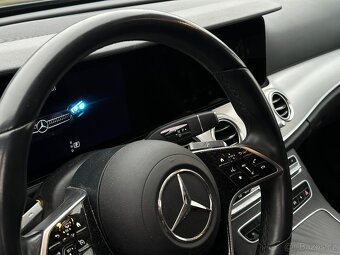 Mercedes-Benz E 220 2022 - 9