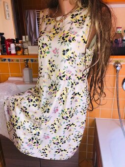 saty# hedvabne# Essentiel# kvetinove# silk# spolecenske - 9