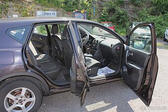 Nissan Qashqai 1.6i - 9