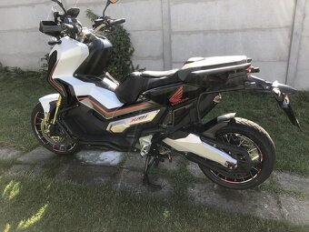Honda x-adv 750 - 9