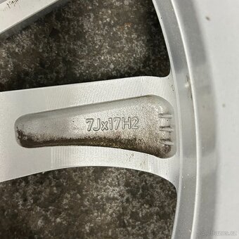 Zimní sada kol KUMHO - Subaru - 225/65/R17 - 9 mm - 9