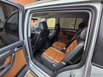 Volkswagen Touran cross 1.9 tdi top i výměna - 9
