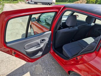 Renault Clio II - 9