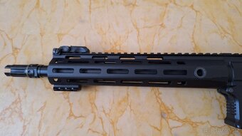 AR - 15 / Glock 19X - 9