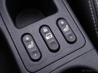 Nissan Qashqai 2,0 i 104kW Aut. Tekna Webasto (2012) - 9