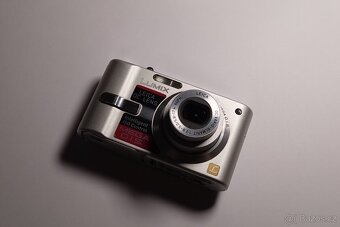 Panasonic Lumix DMC-FX10 - 9