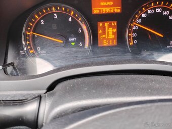 Toyota Avensis - 9