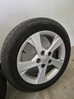 Toyota Auris 1,6 benzín, hatchback - 9