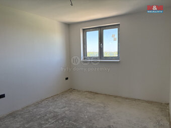 Prodej rodinného domu, 376 m2, Srch, ulice U Farmy - 9