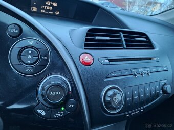 Honda Civic, 1.8i-vtec AUTOMAT nová STK - 9