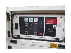 Dieselový generátor 100 KVA - 2005 FG WILSON PERKINS ENGINE - 9