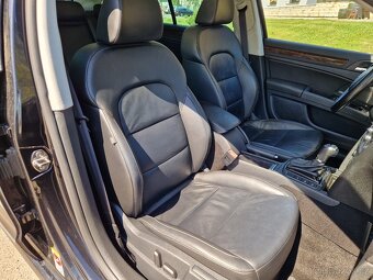 Škoda Superb 2 combi 2,0 TDI facelift , navi, xenony - 9