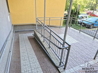 Pronájem zrekonstruovaného bytu 1+KK s lodžií, ul. Lumírova - 9