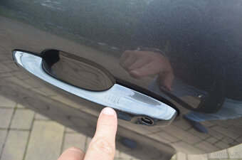 PRODÁM FORD KUGA TITANIUM 1.5TDCI 2021 AUT. NOVÝ MODEL - 9