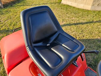 Zahradní traktor Wisconsin w2828 - 9