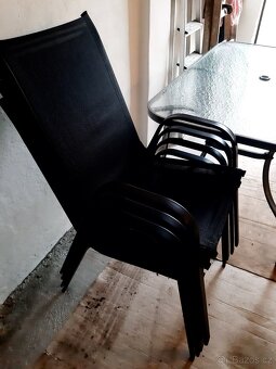 Zahradní stůl a židle - 9