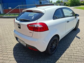 Kia Rio 1,4 CRDi - 9