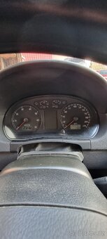Volkswagen Polo - 9