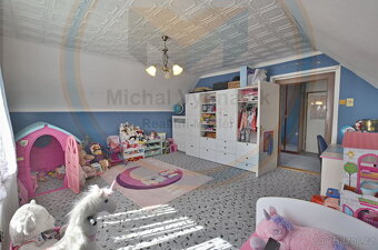 Prodej rodinného domu 150m², pozemek 4330 m², Chržín - 9