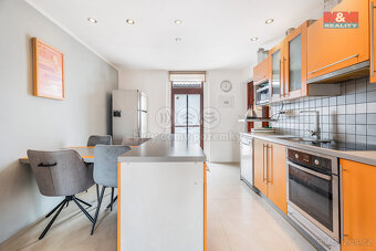 Prodej rodinného domu, 262 m², Velemín - 9