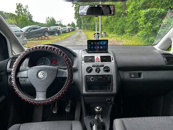 Volkswagen Touran 1,6 MPi 75kw, nové rozvody, 2008, 7 míst - 9