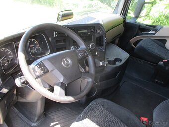 Mercedes-Benz Actros 1845 Mega, ev.č. 25136 - 9